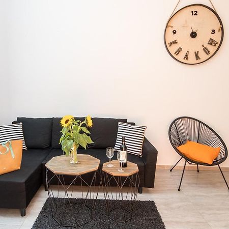 Cracow Best Location Apartment With Garden By Cozyplace คราคูฟ ภายนอก รูปภาพ