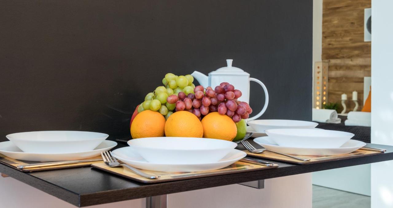 Cracow Best Location Apartment With Garden By Cozyplace คราคูฟ ภายนอก รูปภาพ