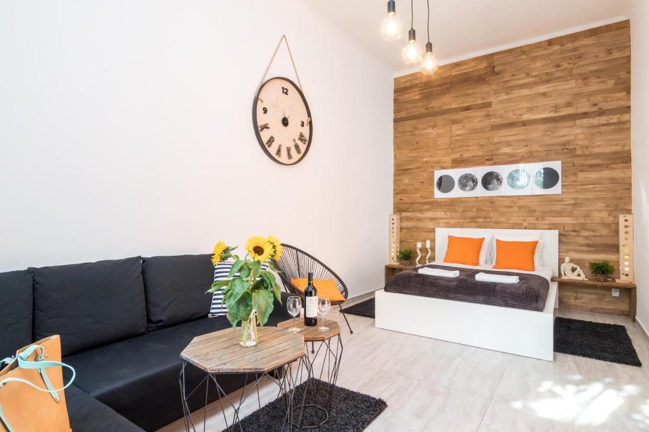 Cracow Best Location Apartment With Garden By Cozyplace คราคูฟ ภายนอก รูปภาพ