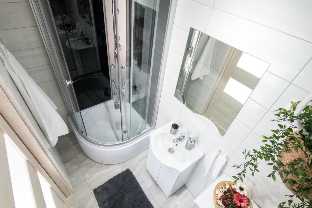Cracow Best Location Apartment With Garden By Cozyplace คราคูฟ ภายนอก รูปภาพ