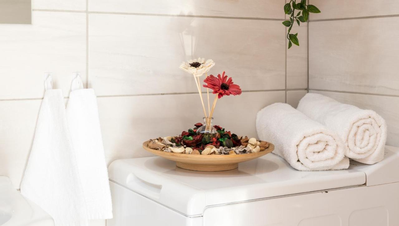 Cracow Best Location Apartment With Garden By Cozyplace คราคูฟ ภายนอก รูปภาพ