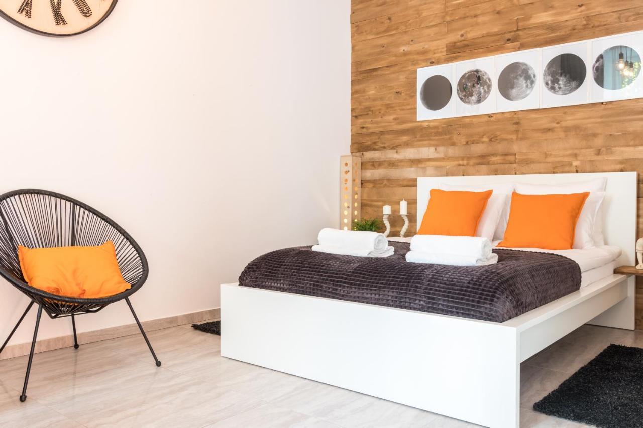 Cracow Best Location Apartment With Garden By Cozyplace คราคูฟ ภายนอก รูปภาพ