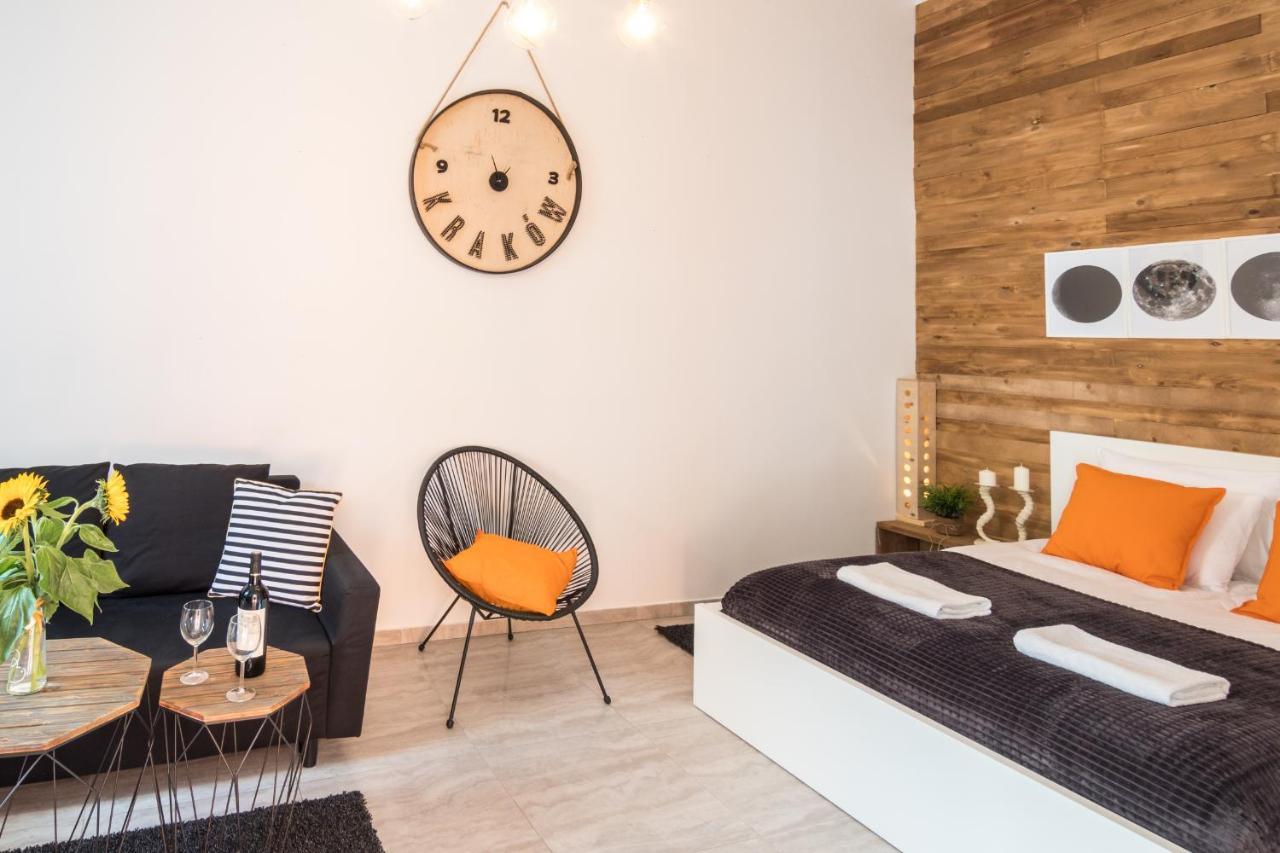 Cracow Best Location Apartment With Garden By Cozyplace คราคูฟ ภายนอก รูปภาพ